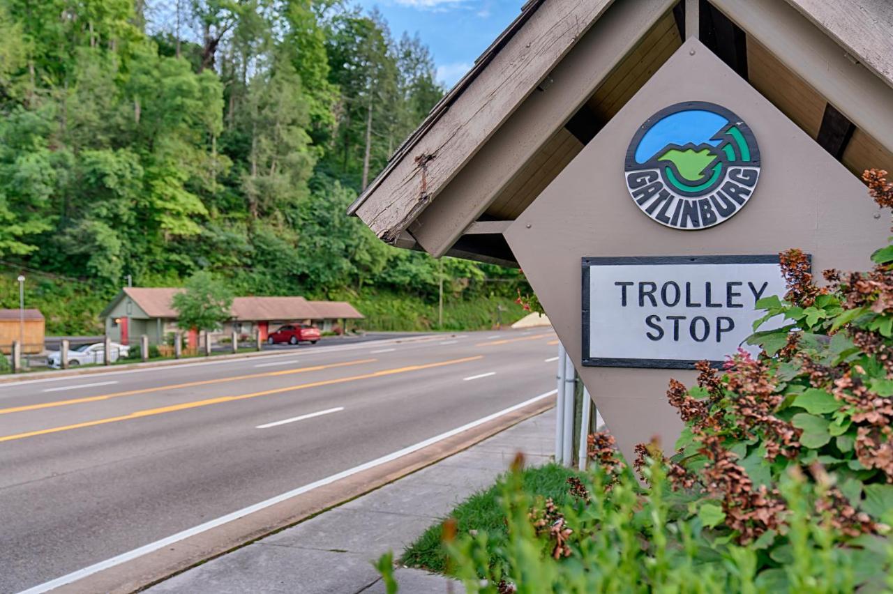 Newly Remodeled Motel In Gatlinburg! Exterior photo