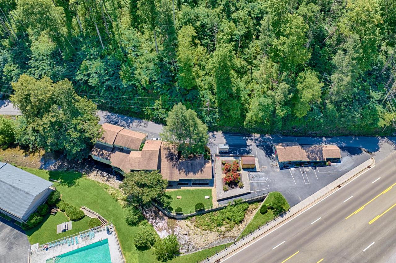 Newly Remodeled Motel In Gatlinburg! Exterior photo