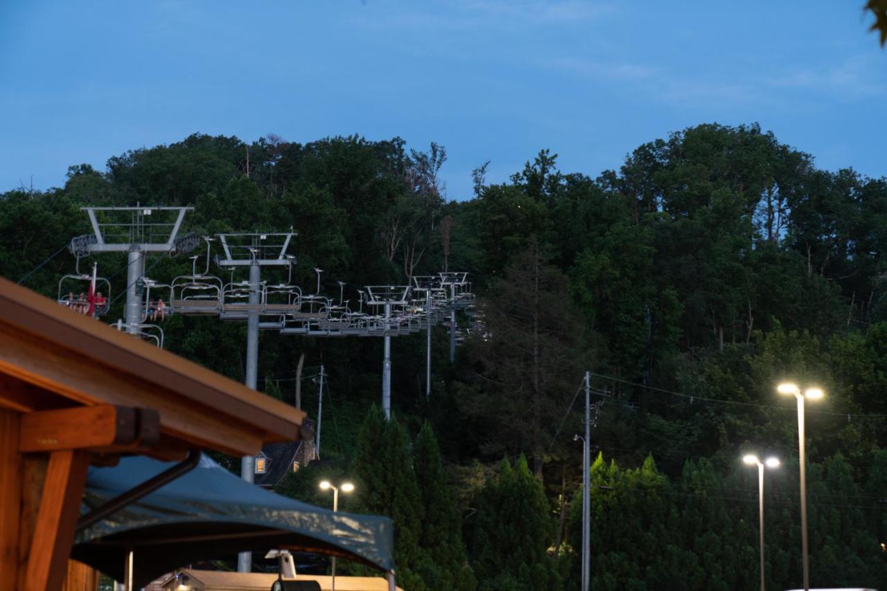 Newly Remodeled Motel In Gatlinburg! Exterior photo