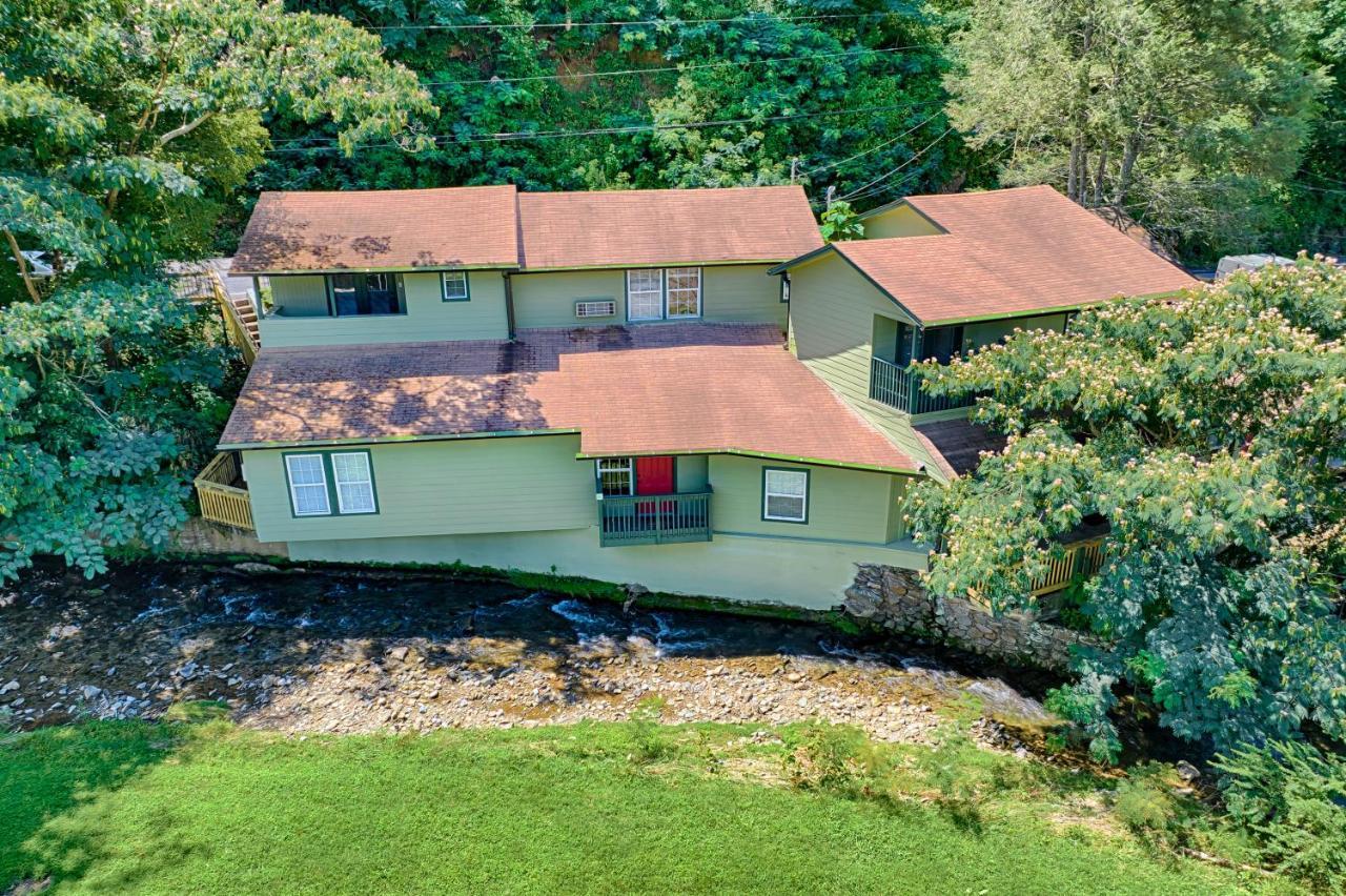 Newly Remodeled Motel In Gatlinburg! Exterior photo